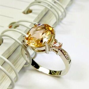 4.5 carat natural Topaz ring, size 7